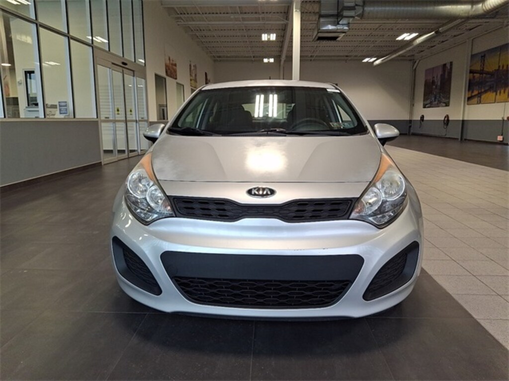 Used 2013 Kia Rio LX Hatchback