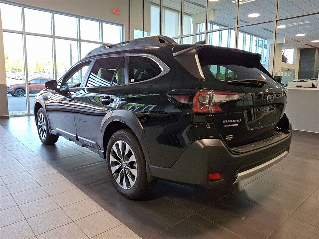 2025 Subaru Outback Limited photo 3