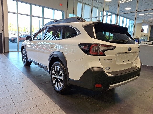 2025 Subaru Outback Limited photo 2