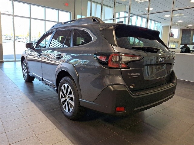 2025 Subaru Outback Premium photo 3