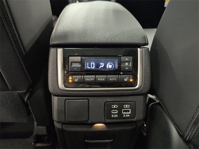 2026 Subaru Ascent Limited Bronze Edition - Photo 14