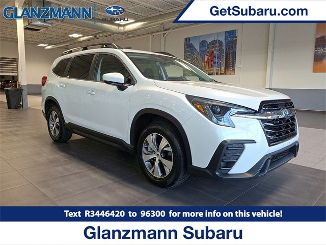 2024 Subaru Ascent Premium's photo