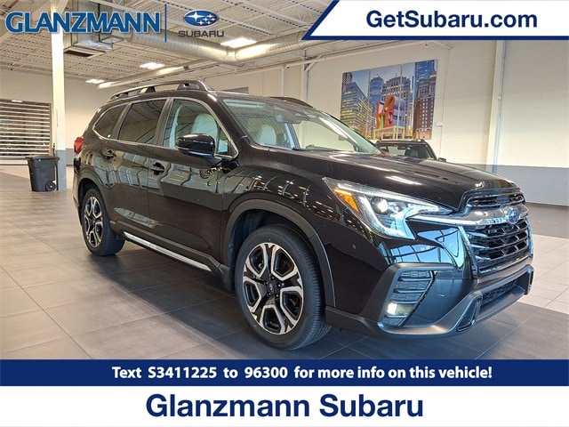2025 Subaru Ascent Limited's photo