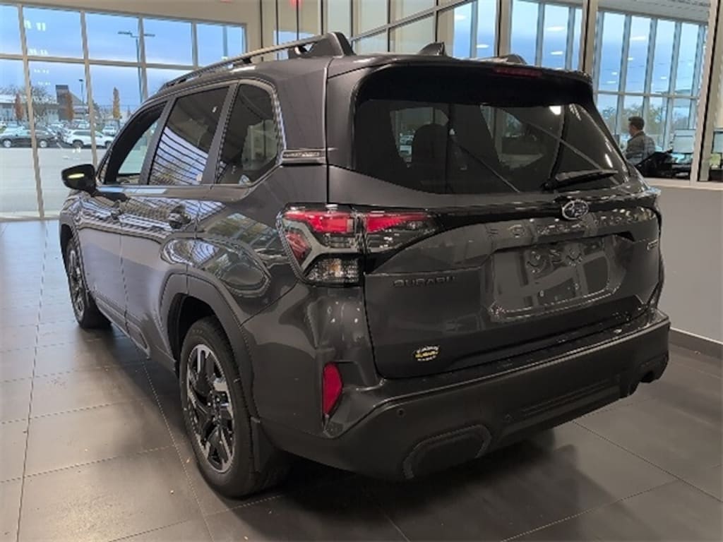 New 2025 Subaru Forester Hybrid Limited SUV