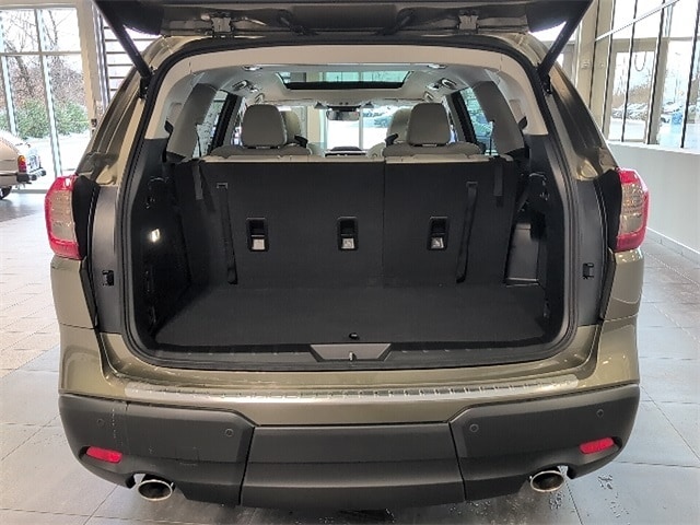 2026 Subaru Ascent Limited - Photo 8