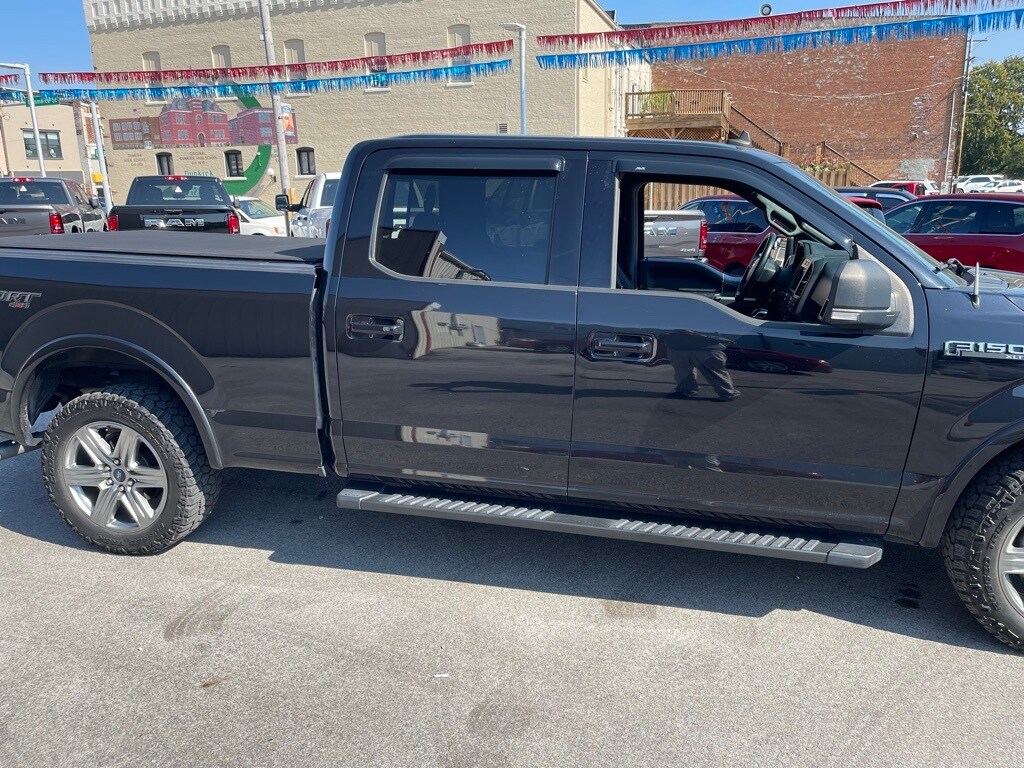 2019 Ford F-150 XLT photo 2