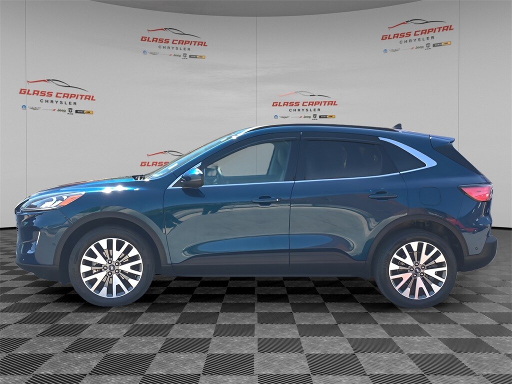2020 Ford Escape Titanium photo 4
