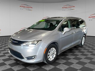 2020 Chrysler Pacifica Touring L Minivan/Van