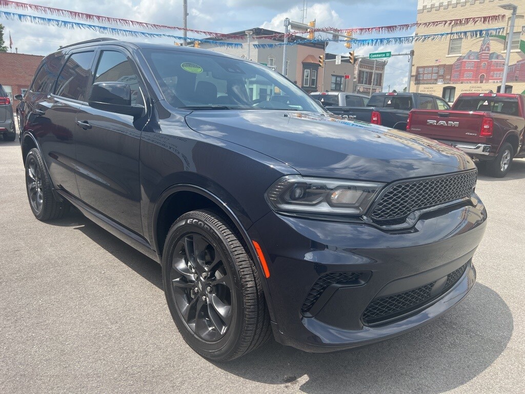 2024 Dodge Durango SXT Plus photo 3