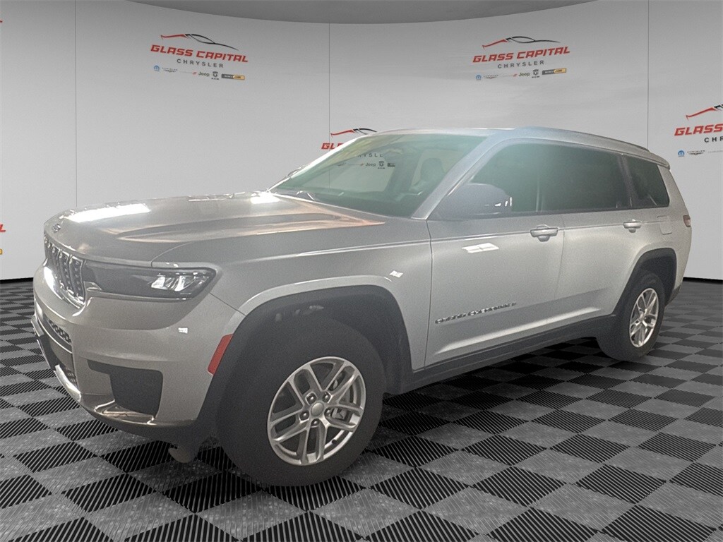 Used 2024 Jeep Grand Cherokee L Laredo SUV