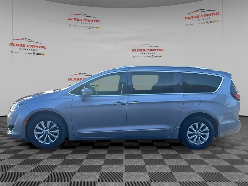 Used 2020 Chrysler Pacifica Touring L with VIN 2C4RC1BG0LR176555 for sale in Dunkirk, IN