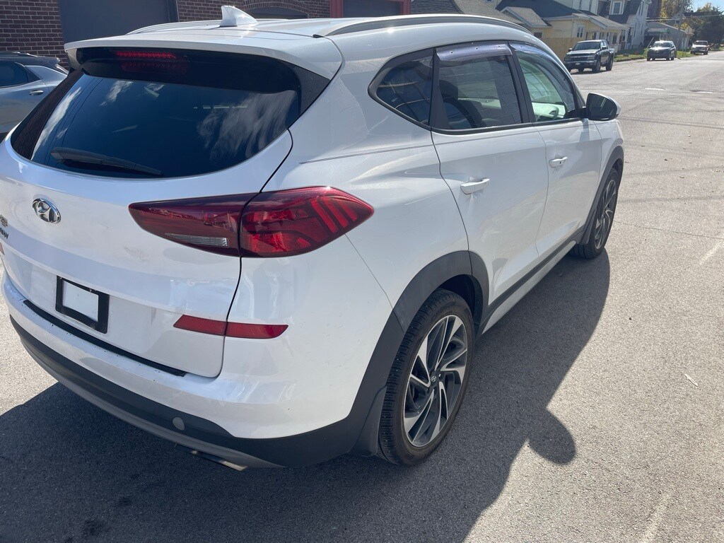 2019 Hyundai Tucson Sport photo 2
