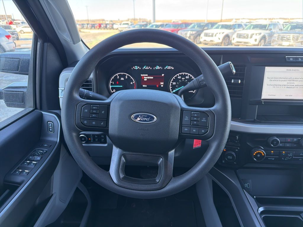 2026 Ford F-350 Super Duty XLT - Photo 14