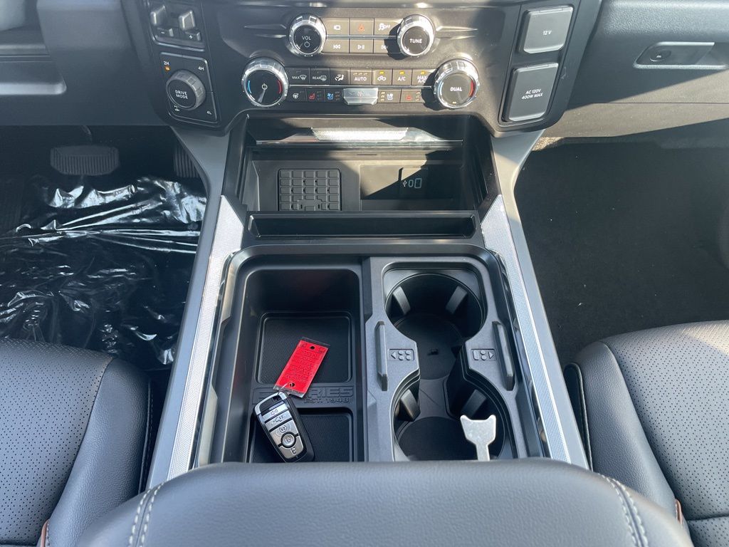 2025 Ford F-250 Super Duty Lariat - Photo 18