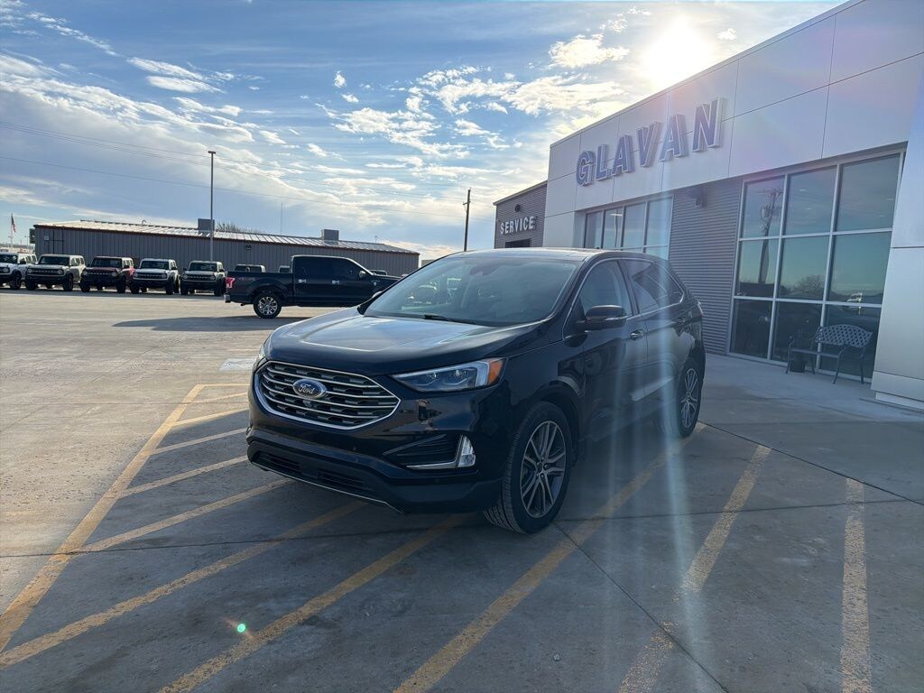 Used 2022 Ford Edge Titanium SUV