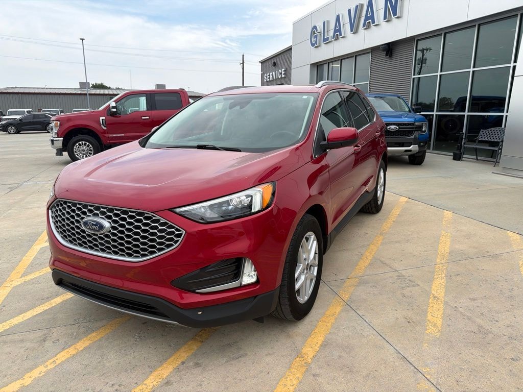 Used 2024 Ford Edge SEL SUV