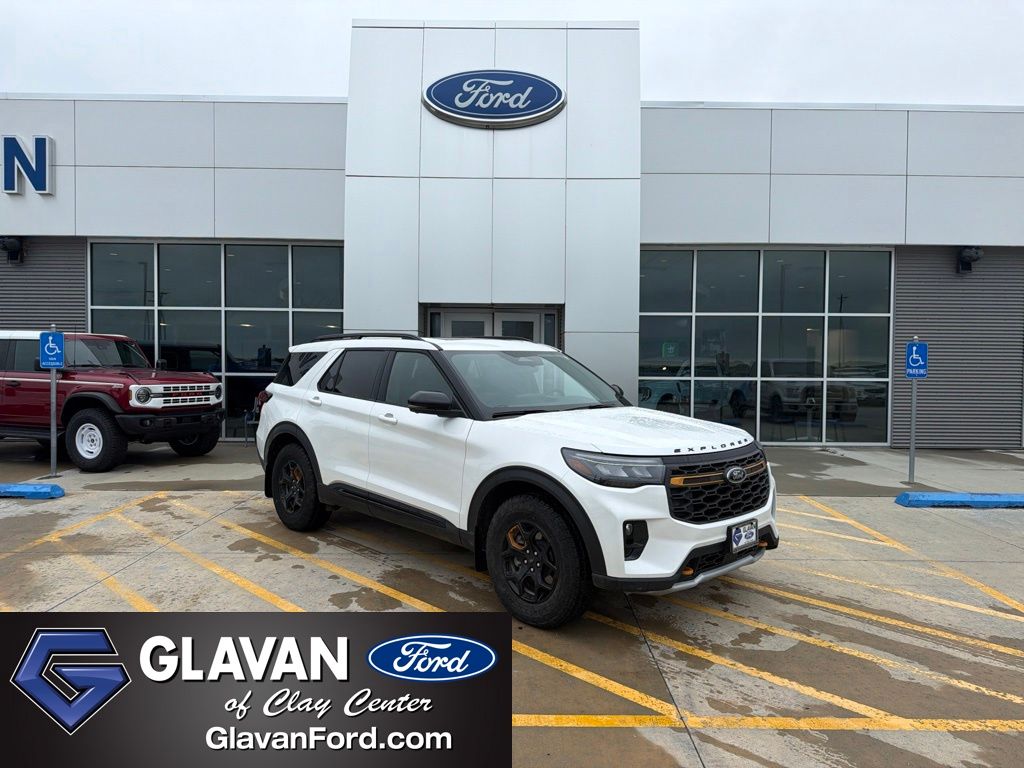 2026 Ford Explorer Tremor 4WD's photo