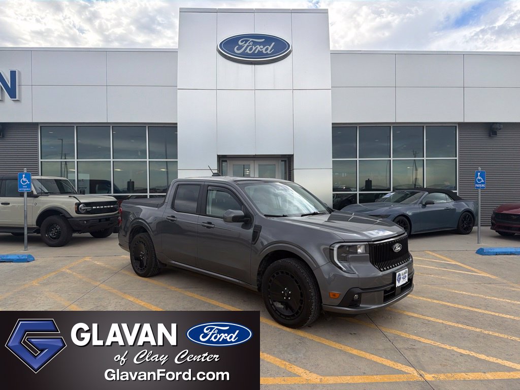 2025 Ford Maverick Lobo Standard
