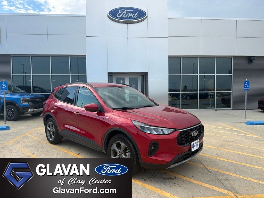 Used 2025 Ford Escape ST-Line Select SUV