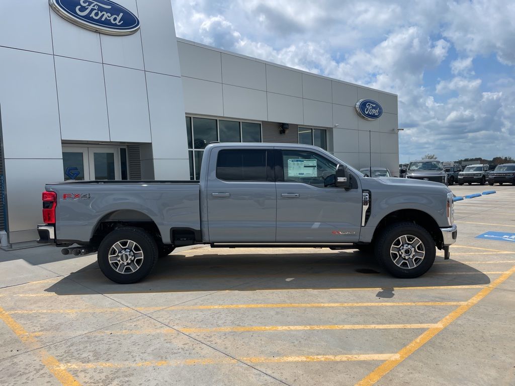 2025 Ford F-250 Super Duty Lariat - Photo 10