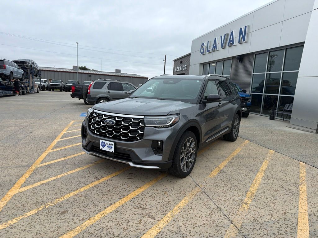 Used 2025 Ford Explorer Platinum SUV