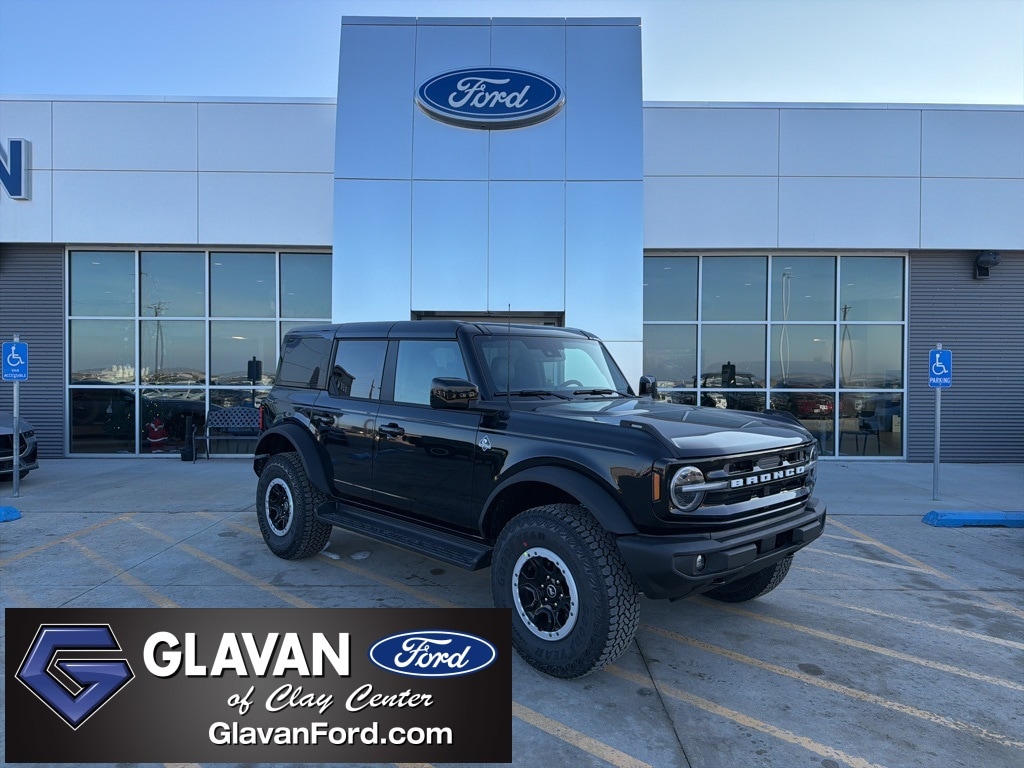 2025 Ford Bronco 4-Door Outer Banks's photo