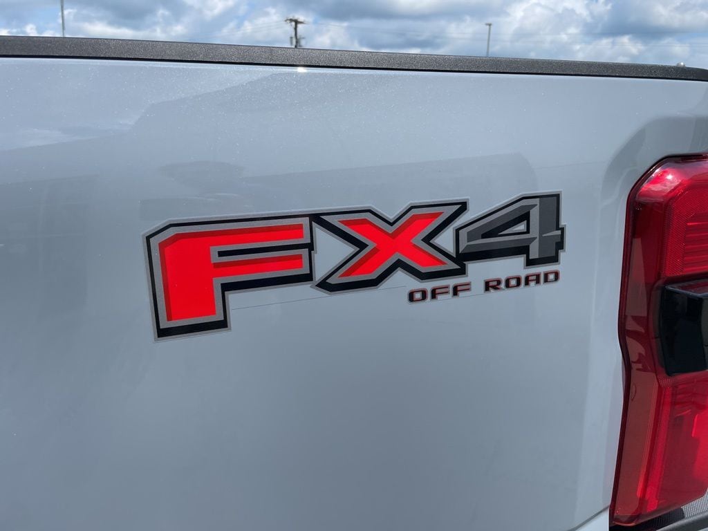 2025 Ford F-250 Super Duty Lariat - Photo 11