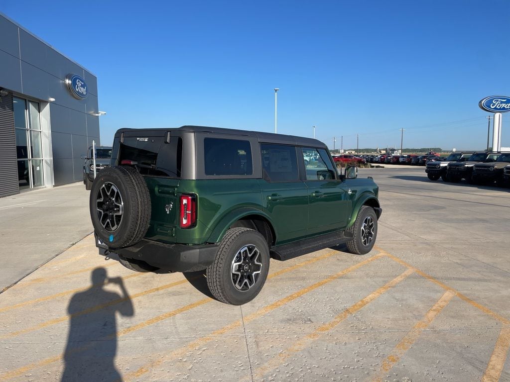2025 Ford Bronco 4-Door Outer Banks - Photo 6