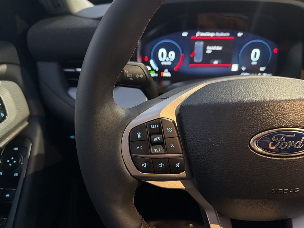 2026 Ford Explorer Active - Photo 12