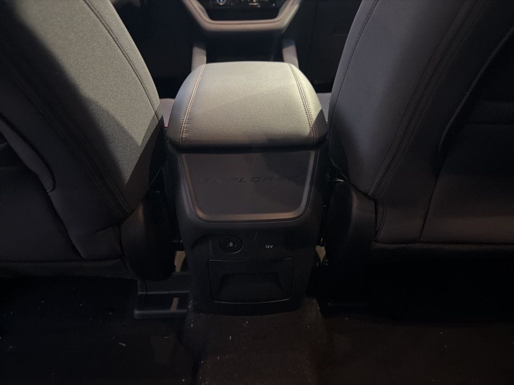 2026 Ford Explorer Active - Photo 17