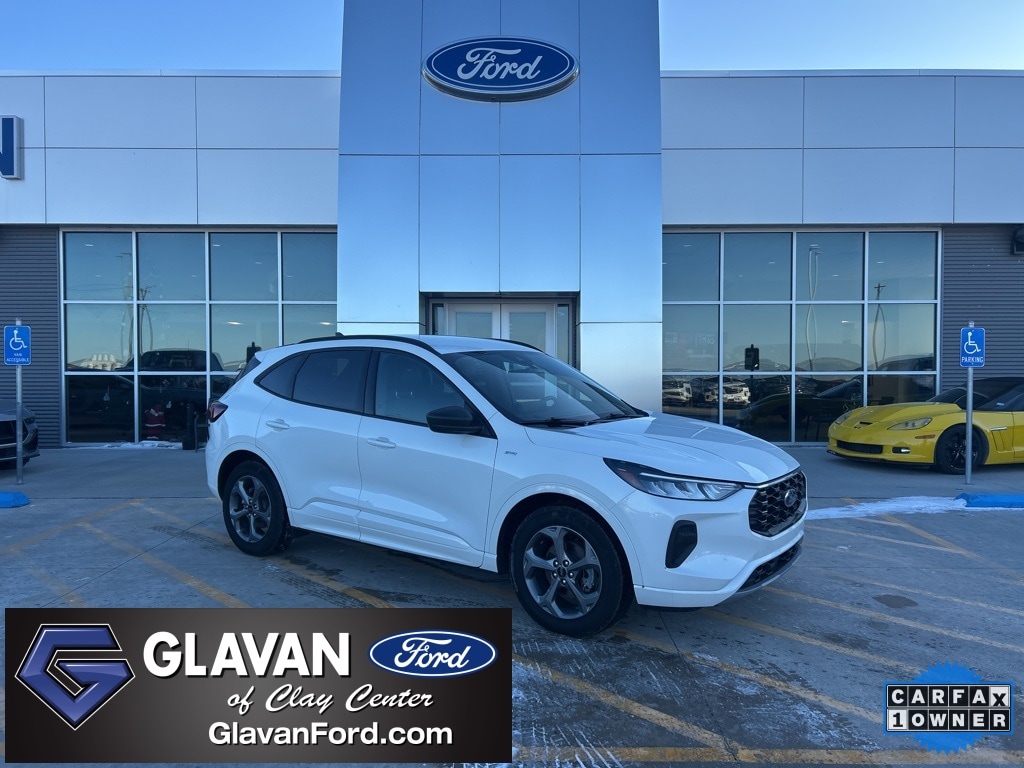 2024 Ford Escape ST-Line's photo