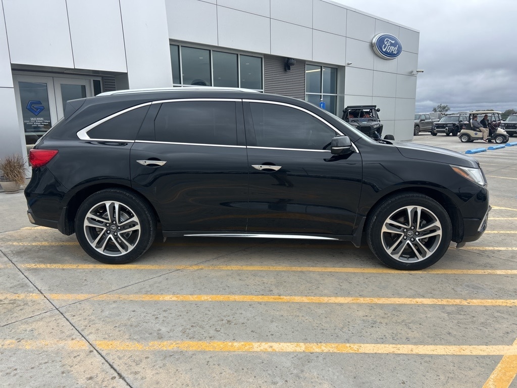 Used 2017 Acura MDX Advance Package with VIN 5FRYD4H8XHB033222 for sale in Clay Center, KS