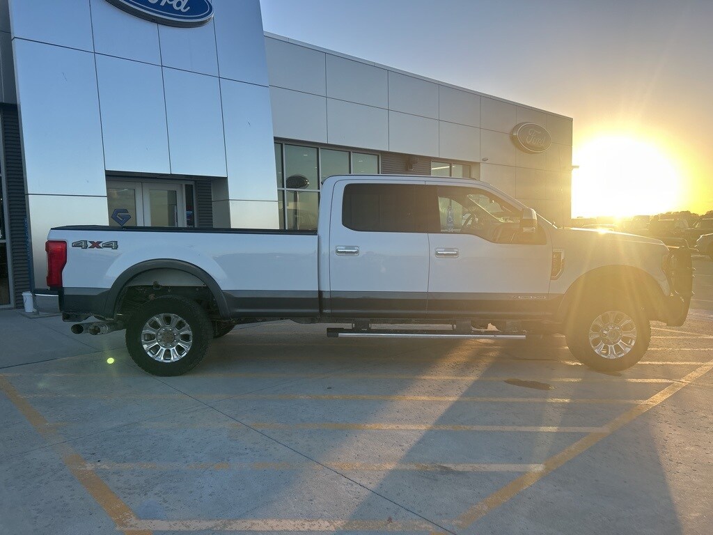 Used 2017 Ford F-250 Lariat Truck