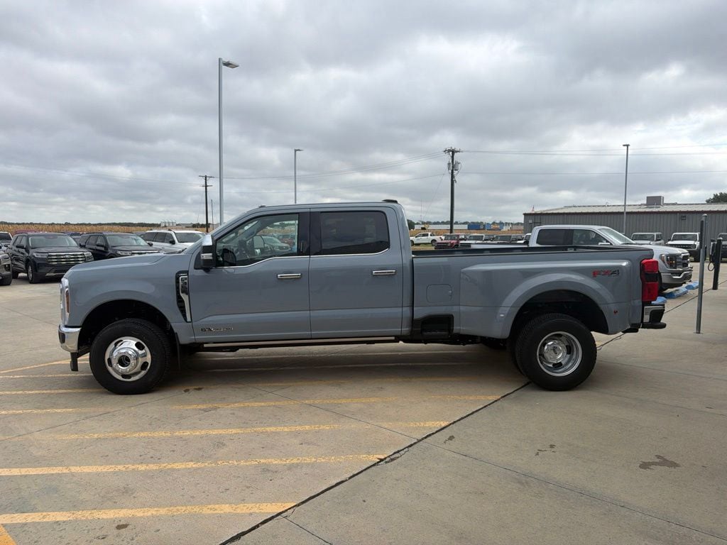 New 2026 Ford F-350 Lariat Truck