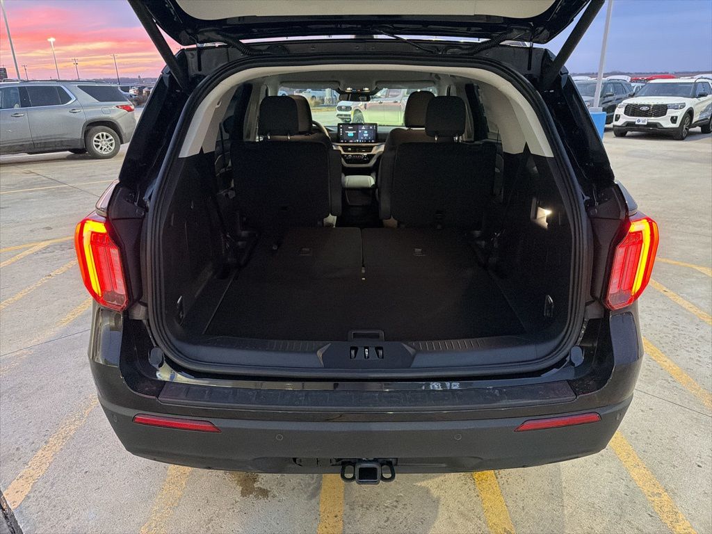 2026 Ford Explorer Active - Photo 23