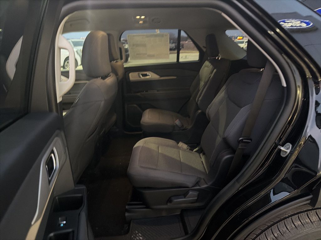 2026 Ford Explorer Active - Photo 19