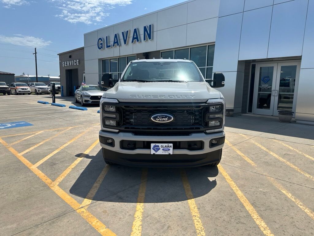 New 2026 Ford F-350 Truck