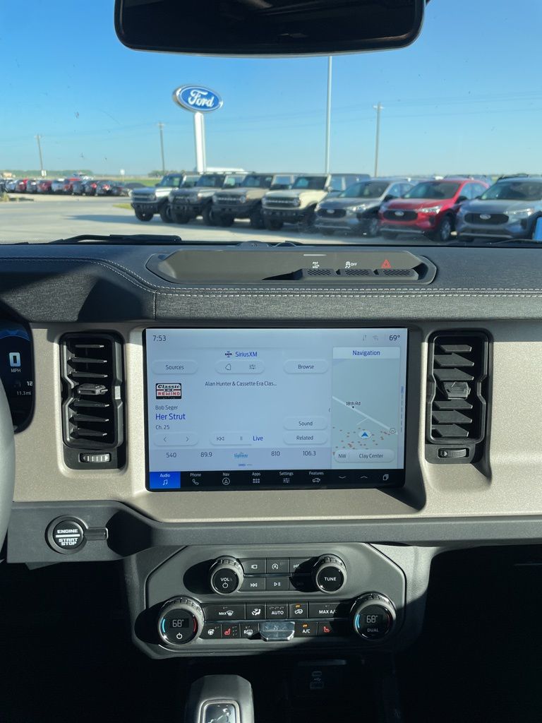 2025 Ford Bronco 4-Door Outer Banks - Photo 14
