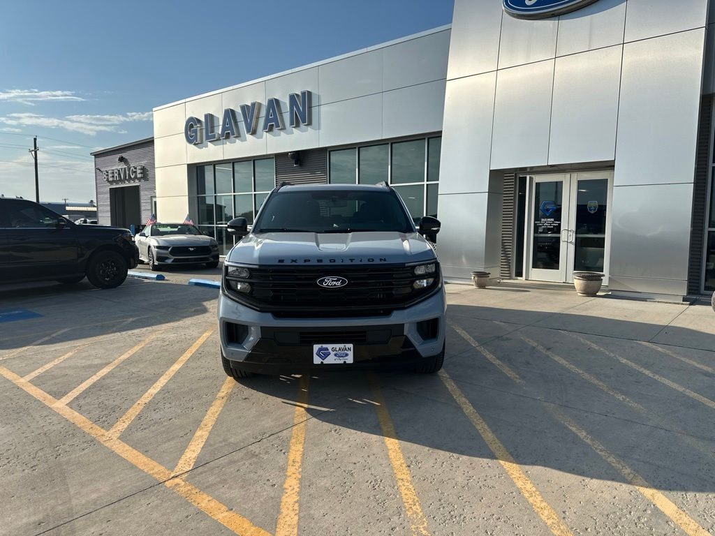 New 2027 Ford Expedition Platinum SUV