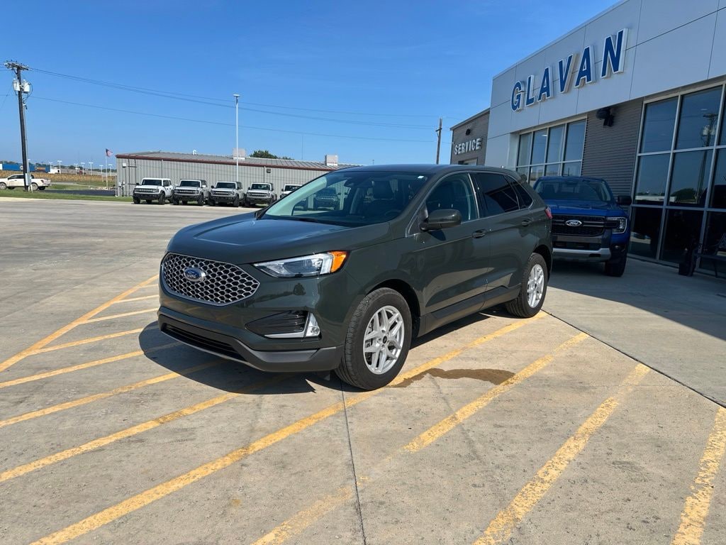 Used 2024 Ford Edge SEL SUV