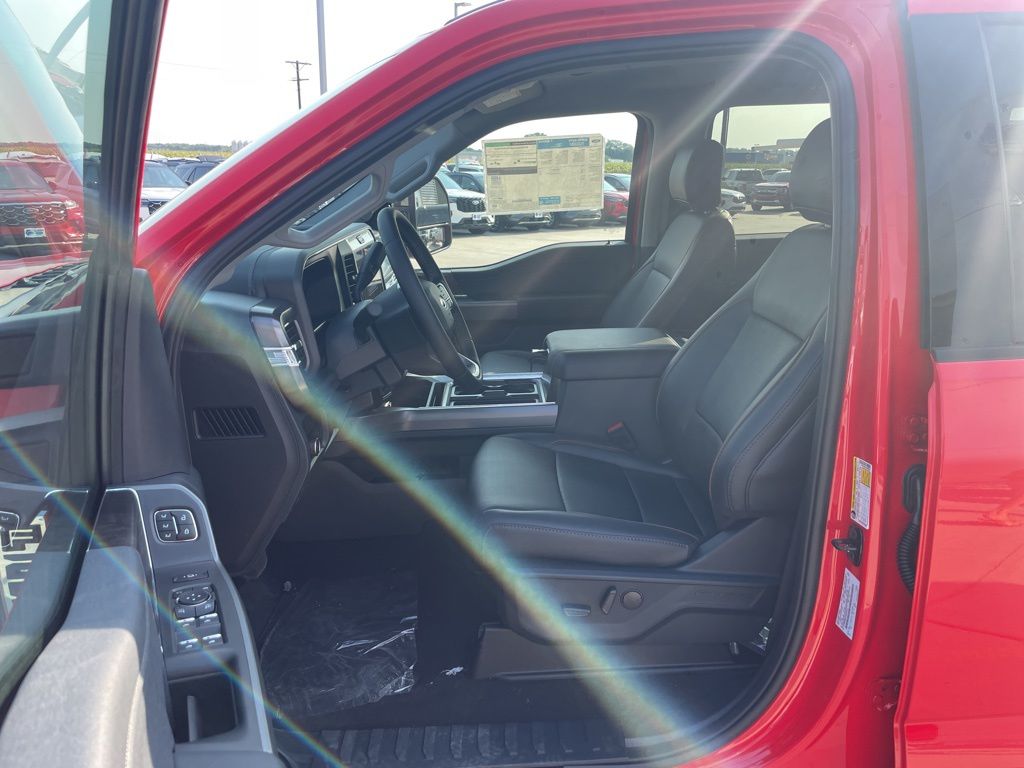 2025 Ford F-250 Super Duty Lariat - Photo 13