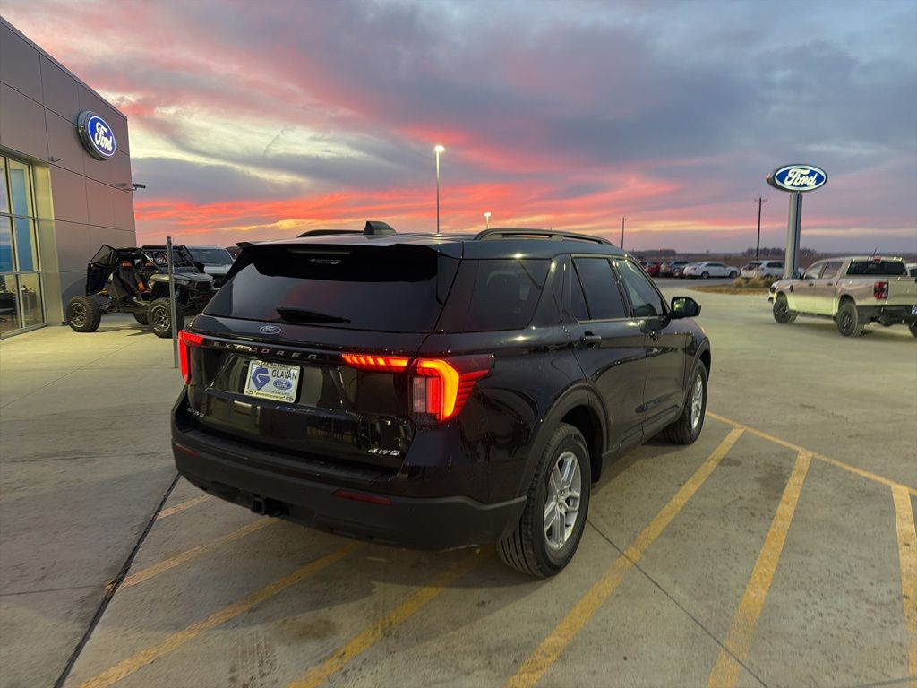 2026 Ford Explorer Active - Photo 7
