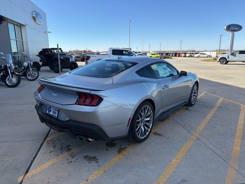 2026 Ford Mustang EcoBoost Premium Fastback - Photo 7