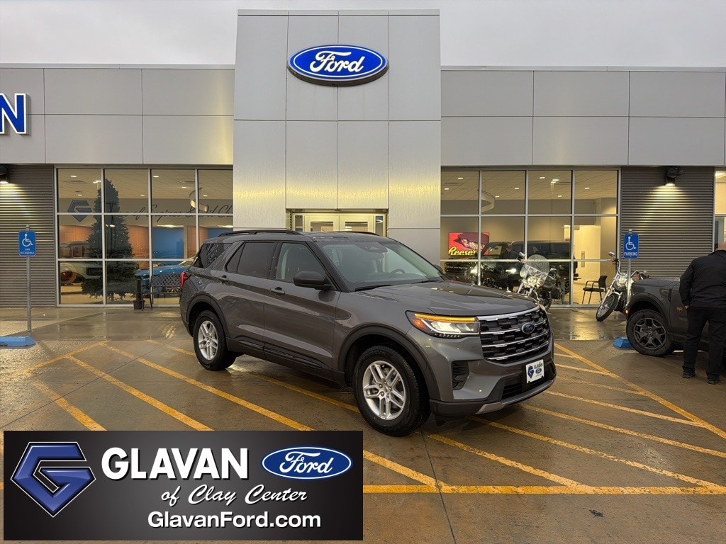 2026 Ford Explorer Active's photo