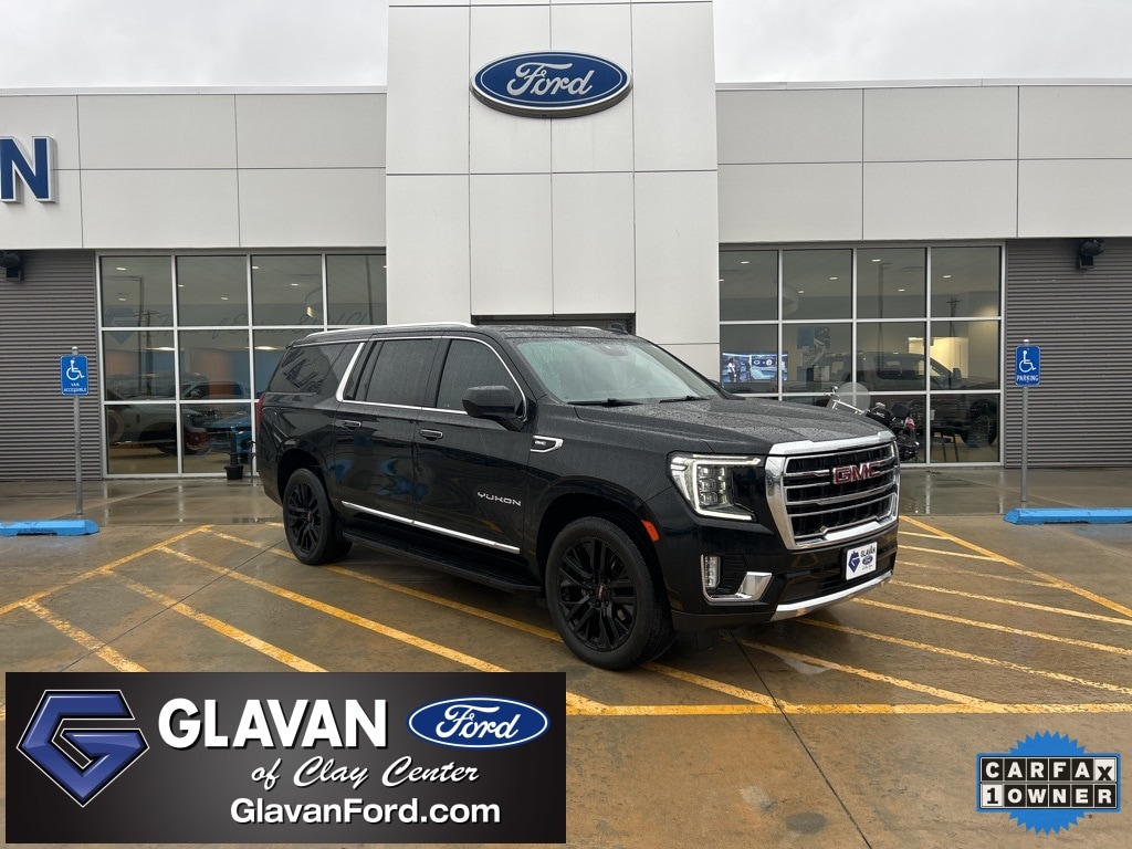 2023 GMC Yukon XL SLT's photo