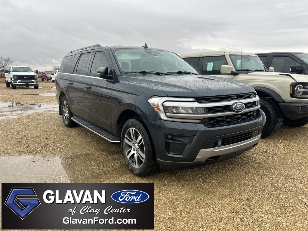 2022 Ford Expedition XLT's photo