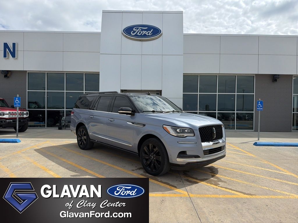 2023 Lincoln Navigator Black Label L 4WD's photo