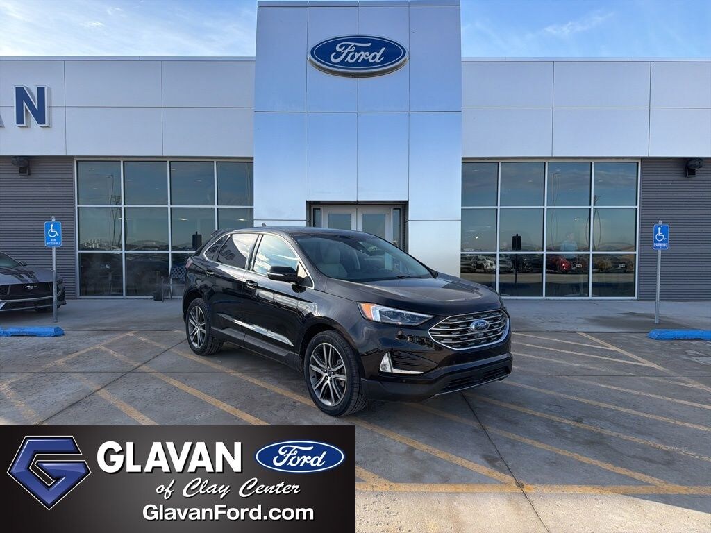 Used 2022 Ford Edge Titanium SUV