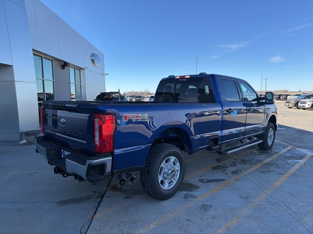 2026 Ford F-350 Super Duty XLT - Photo 8