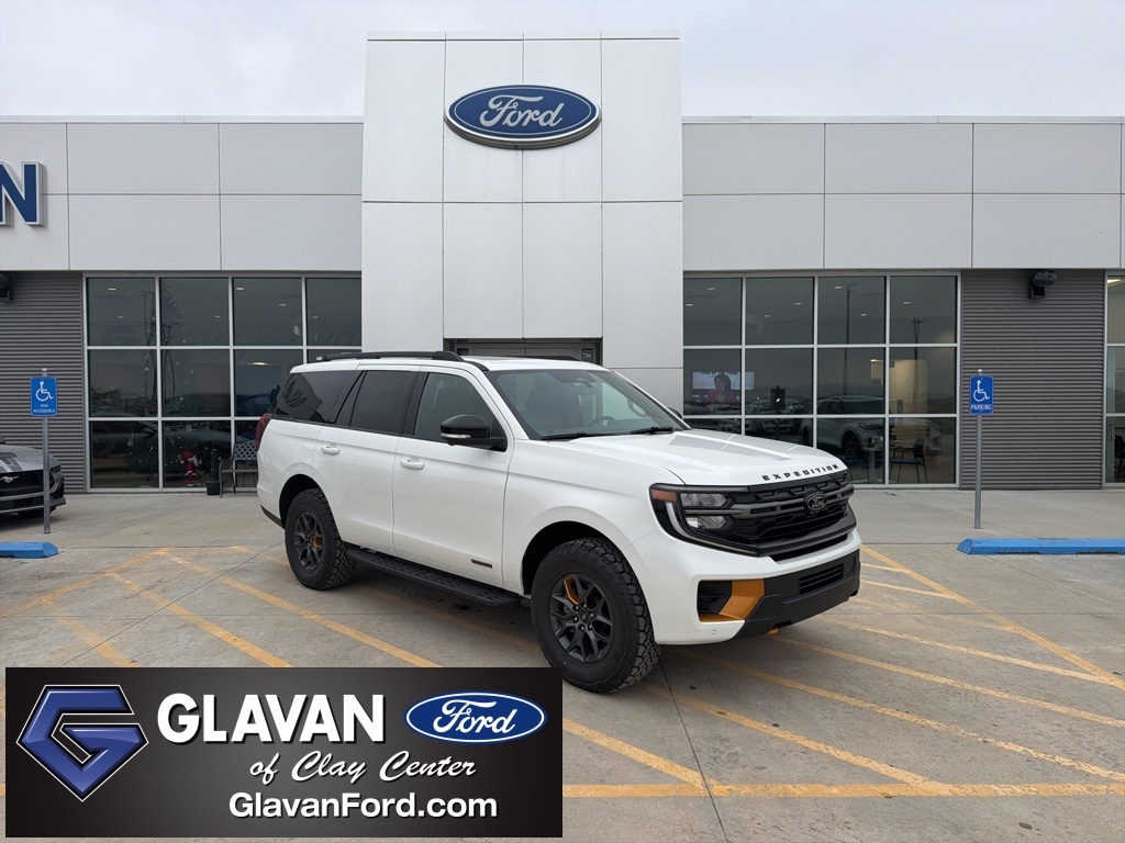 2025 Ford Expedition Tremor's photo